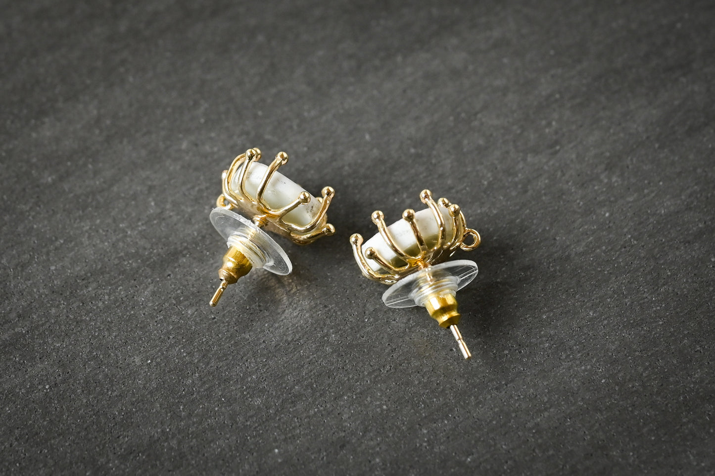 ピンク ピンクアクリルパール ピアス|kusano