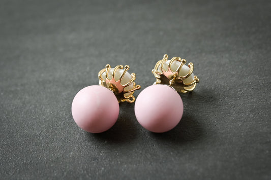 赤　ピンクアクリルパール　ピアス｜kusano