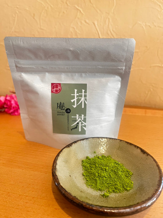 心がほっとほどける一服をあなたに。— お抹茶「庵」 —